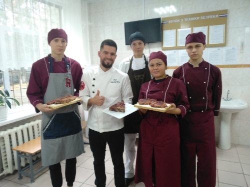 IMG-571b43c2f9be4cfc4ceb36428dc76115-V
